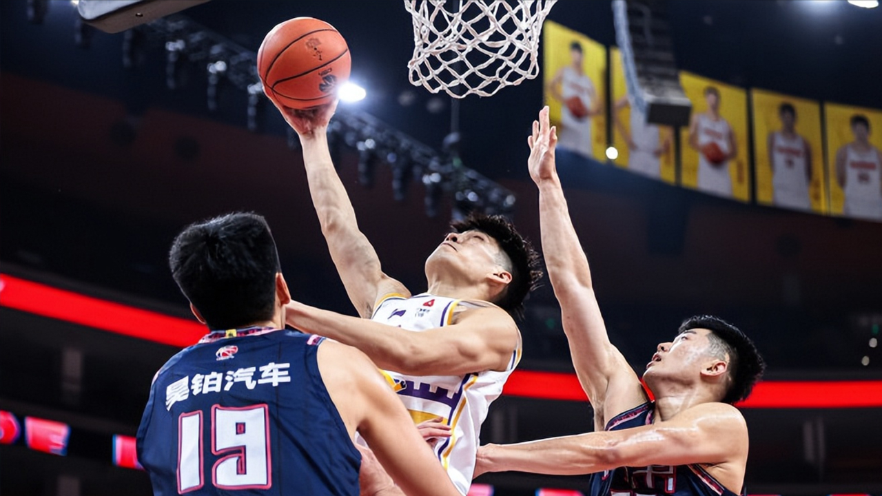 训练课后迈阿密热火调整名单以备CBA季后赛，火线驰援环节打磨，态度坚定，轮换策略被讨论的简单介绍-九游体育