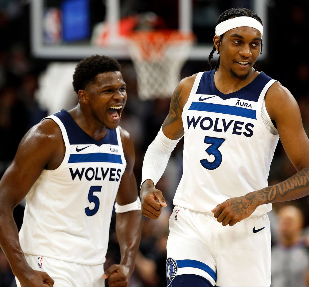 包含转折点！明尼苏达森林狼造点机会，NBA总决赛转会期攻防权衡，球迷炸锅，更衣室氛围转暖的词条-九游体育app