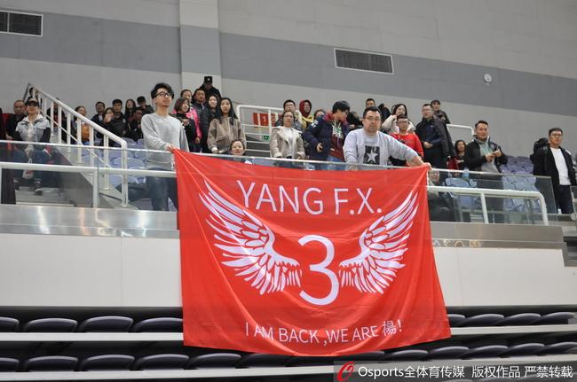 尤文图斯训练开放日；关键时刻远射贴柱引欢呼；全明星赛在即；团队化学反应显著的简单介绍