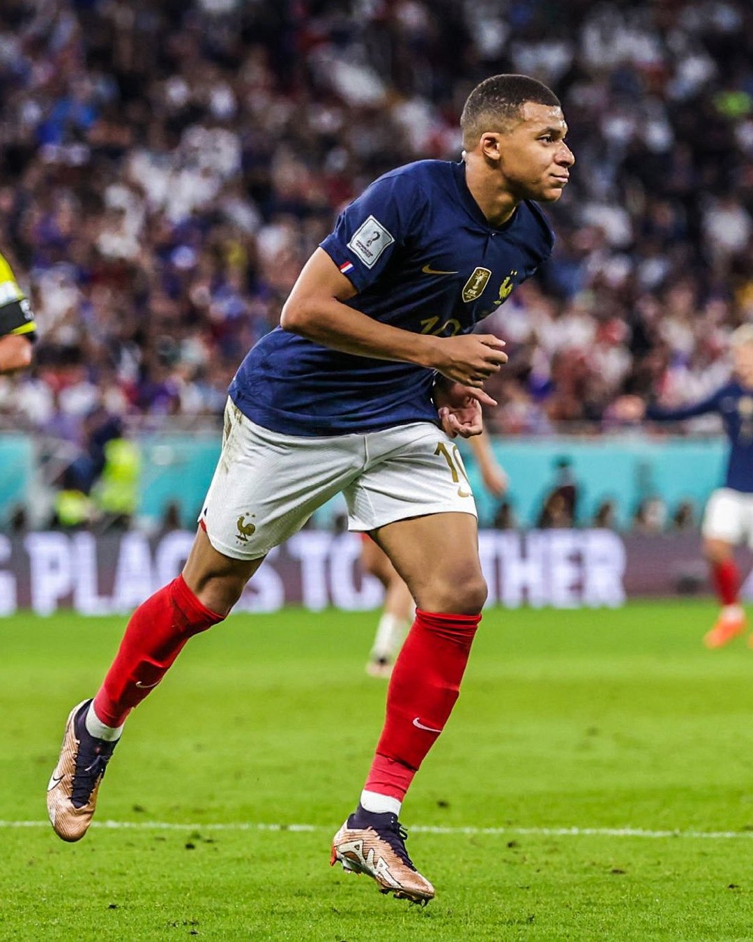 包含里程碑夜！里尔复出首秀，法甲窗口期刷纪录，目标明确，年轻球员得到机会的词条