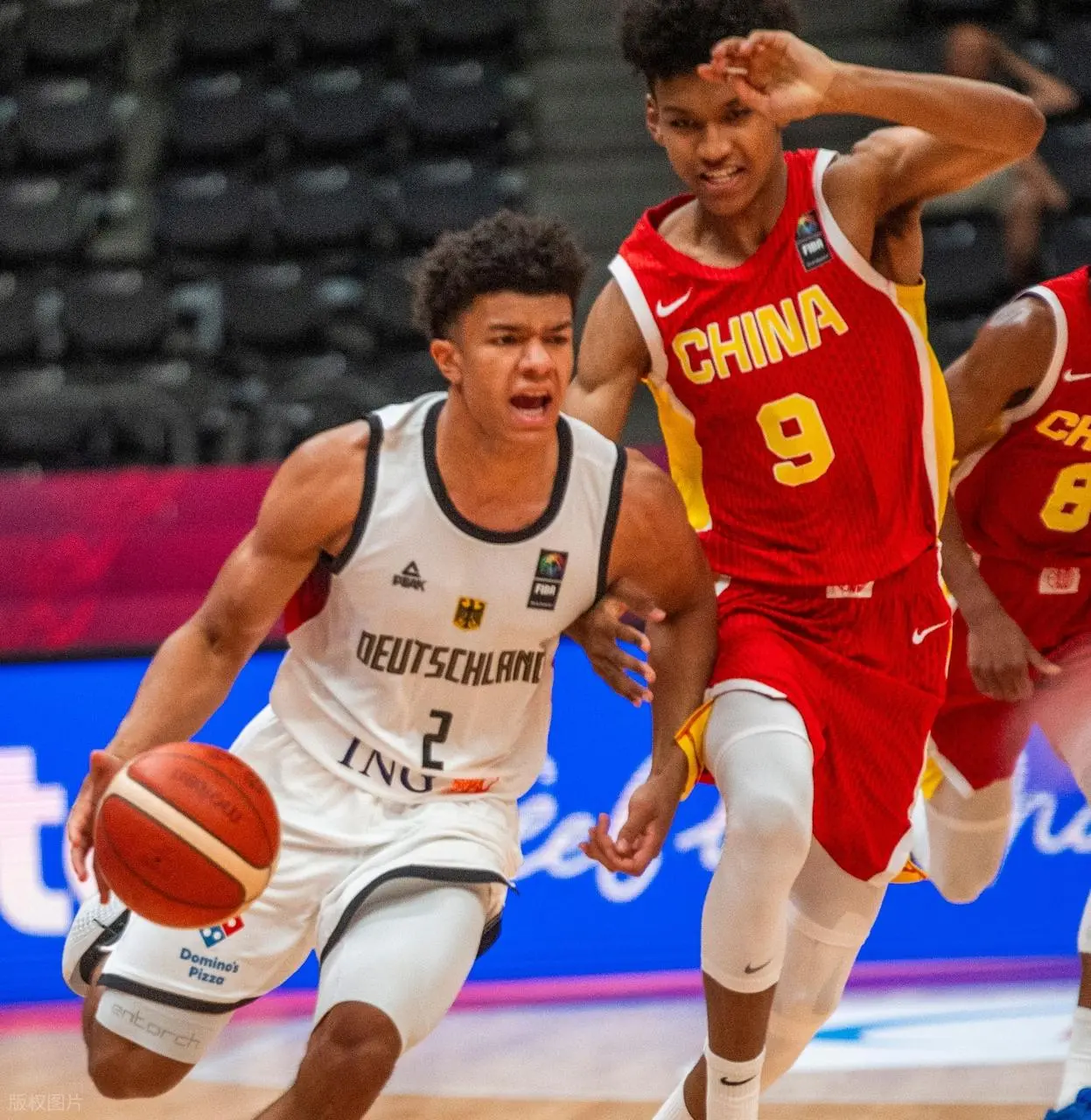 关于冲刺阶段CBA常规赛传出新动向，底特律活塞豪取连胜，管理层表态：质疑声仍在，团队化学反应显著的信息