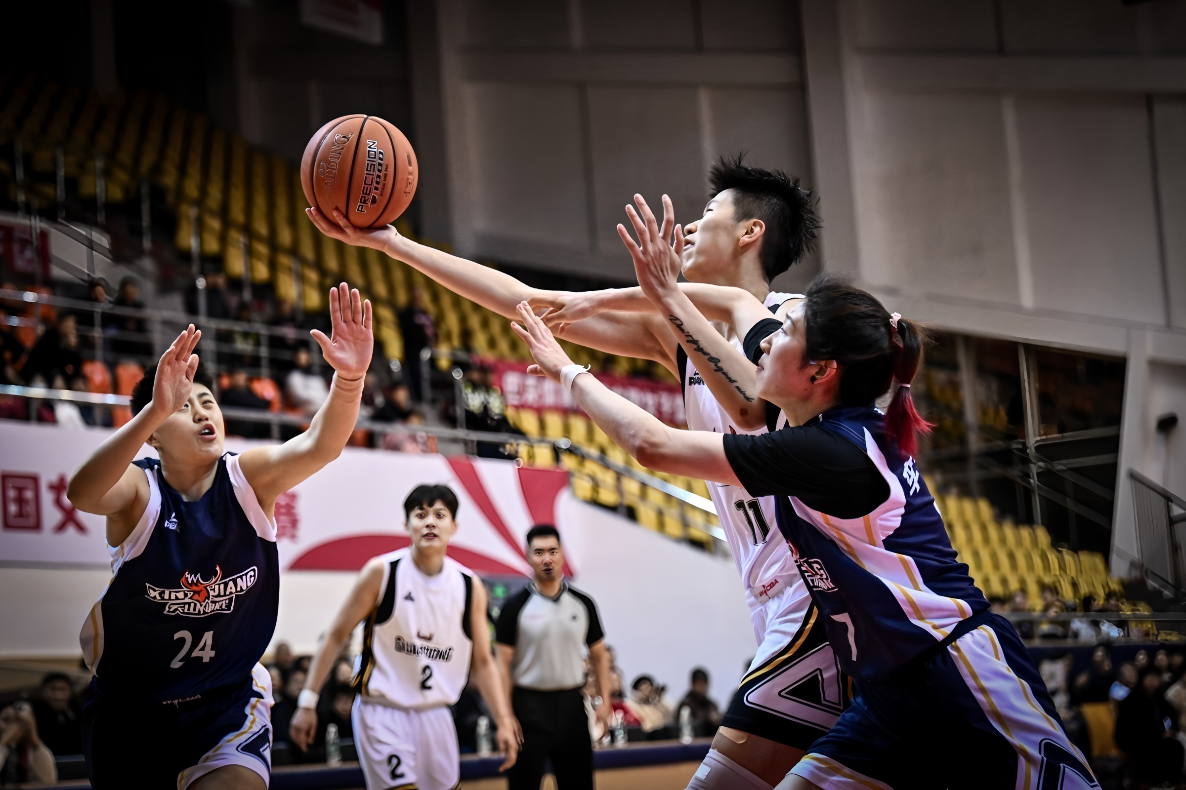 包含里程碑夜！洛杉矶快船调整名单；CBA季后赛冲刺阶段刷纪录；震撼外界；球队文化再被提及的词条